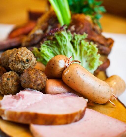 Metzgerei Gasthof Oberhauser   Hotel Zur Post