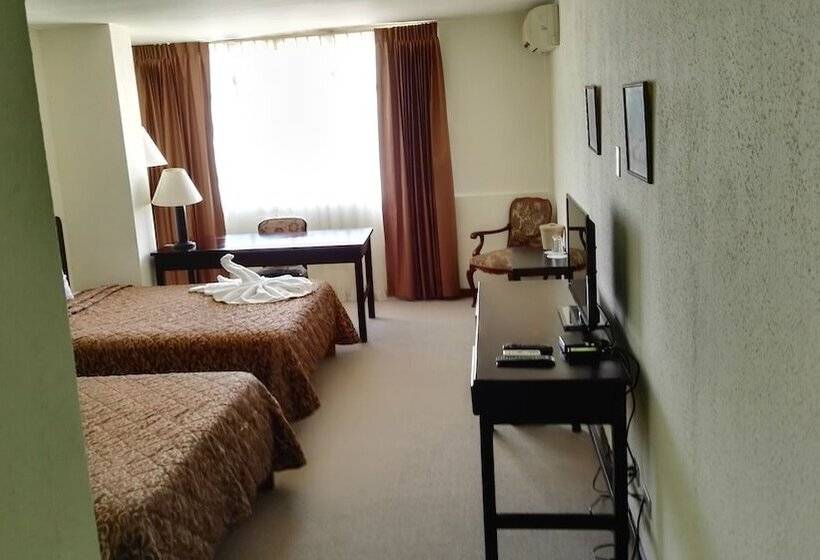 Nuevo Maragato Hotel & Hostel