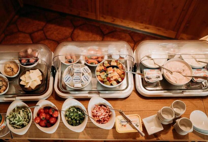 Пансион Fränkischer Gasthof Hotel Zum Koppen