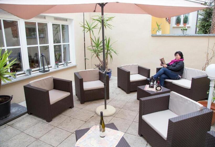 膳宿费 Garni Zum Hirschen