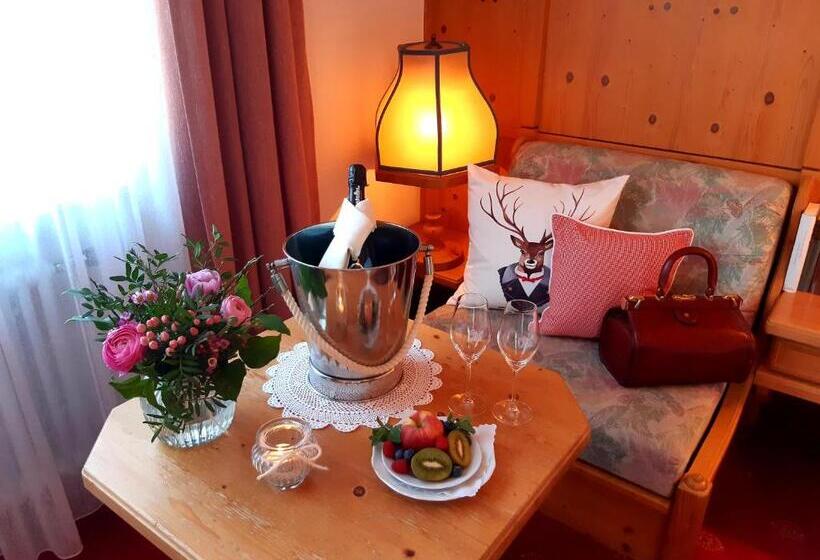 펜션 Gasthaus Auerhahn