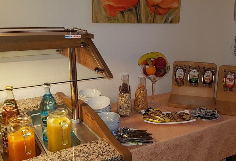 ペンション Gasthof Frankenstuben