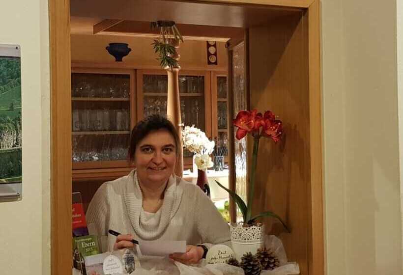 ペンション Gasthof Frankenstuben