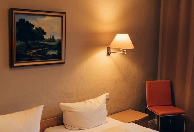 ペンション Gasthof Hotel Zur Post