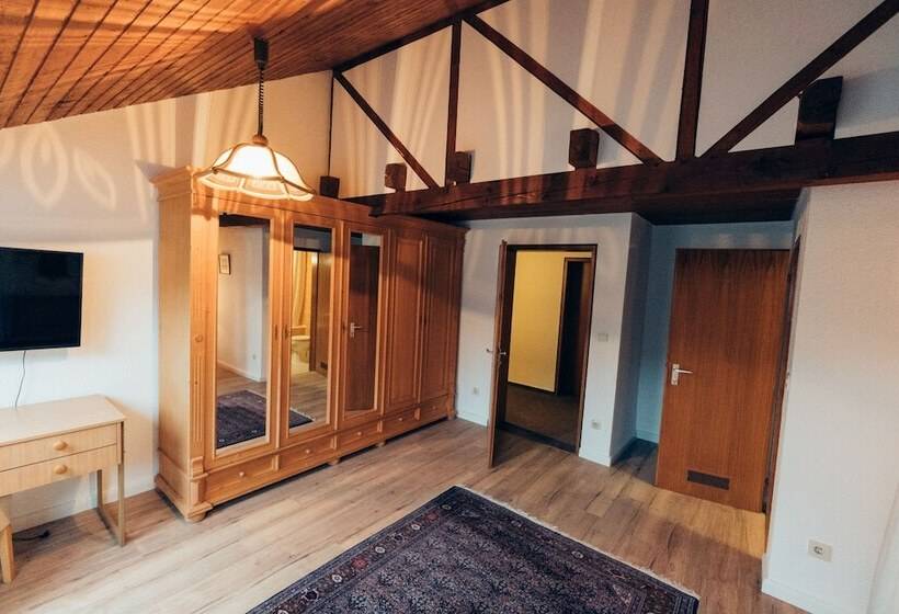 ペンション Gasthof Hotel Zur Post