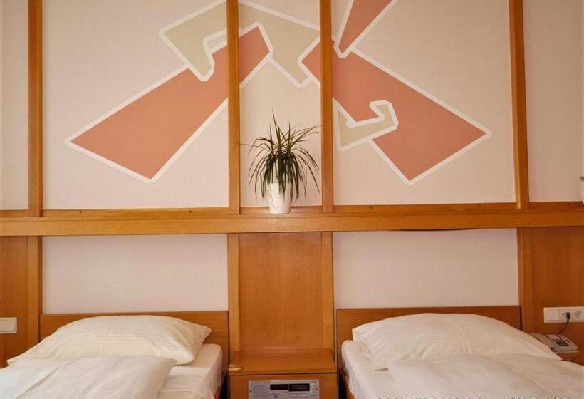 Пансион Gasthof Land Grüner Baum