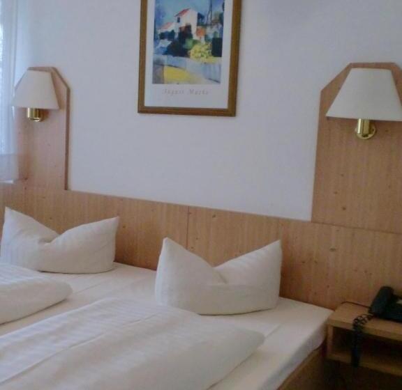 Пансион & Gästehaus Krone