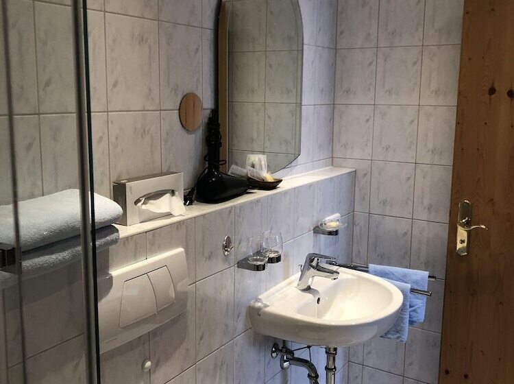 پانسیون Gästehaus Maria