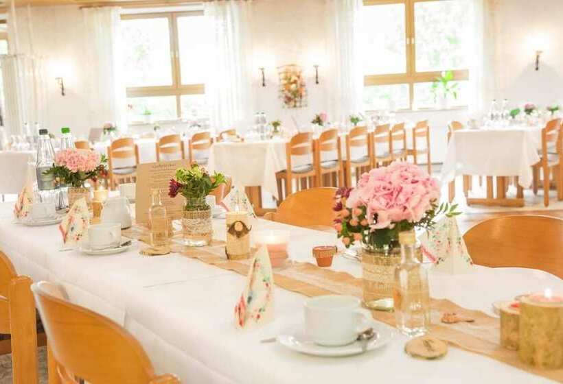 بنسيون Landgasthof Schwarz