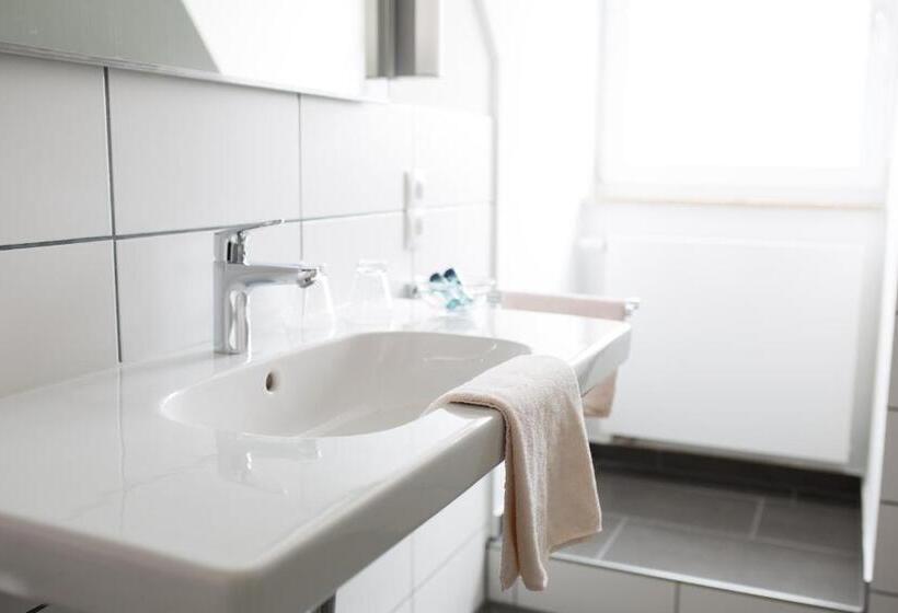 Пансион Landgasthof Zum Kaffelstein