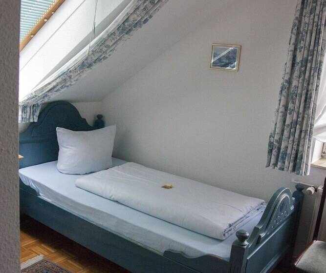 بنسيون Lerie Gasthaus Schubert