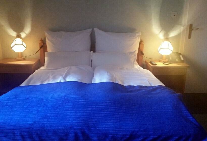 Отель Schloss Harburg