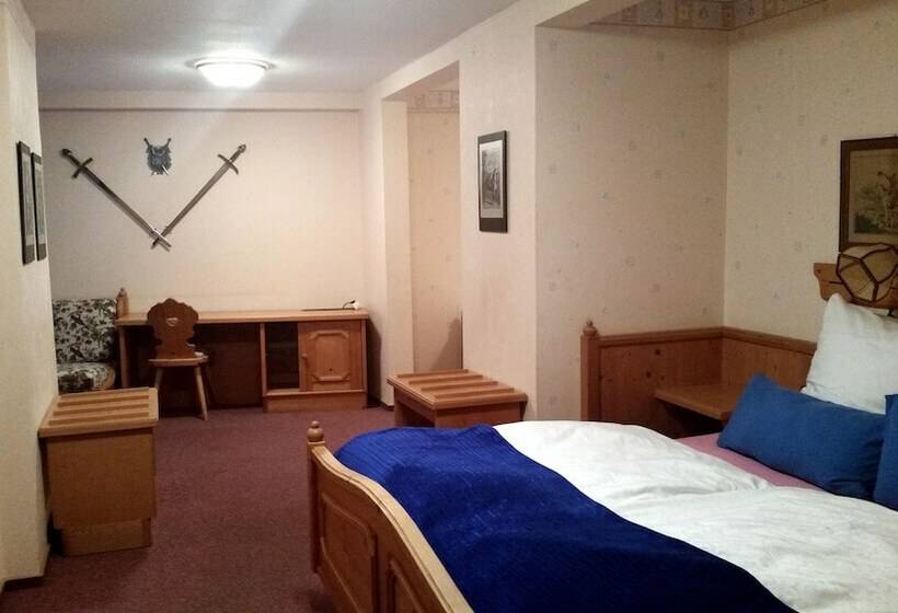 Отель Schloss Harburg