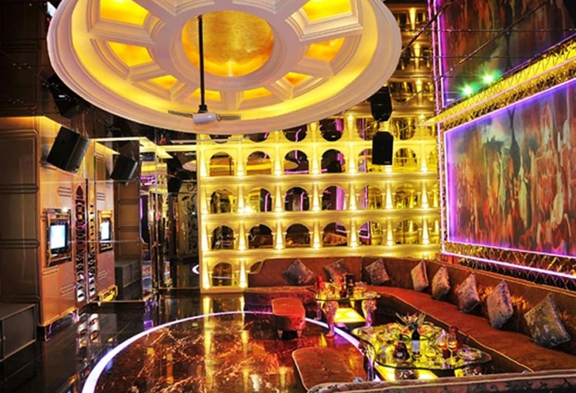 호텔 Century Palace