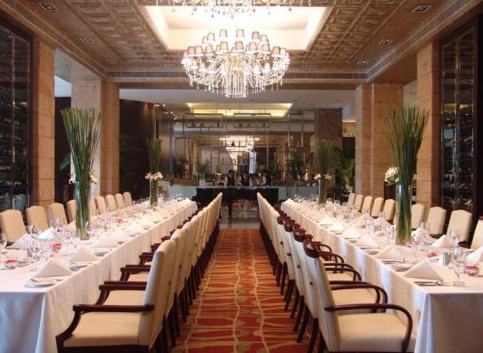 Отель Grand Oriental