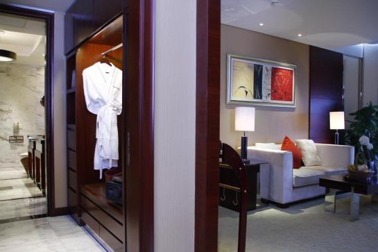 Отель Grand Oriental