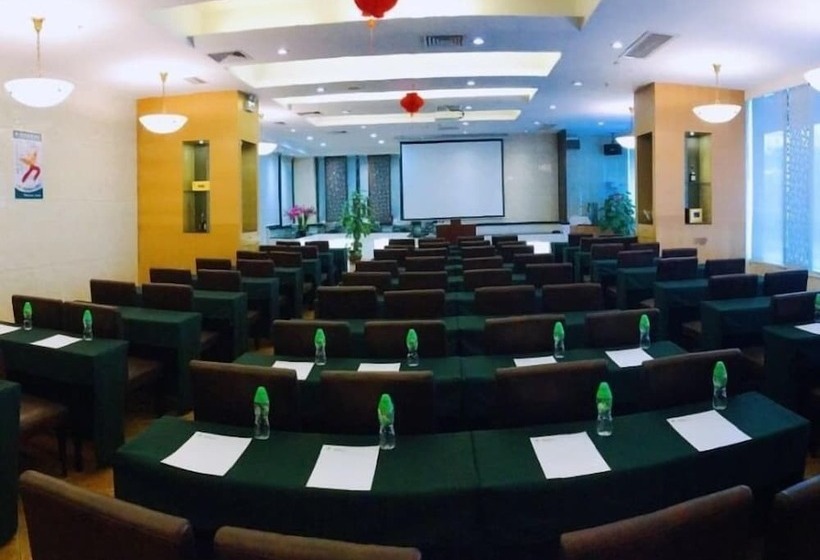 בית מלון כפרי Greentree Inn Dongguan Houjie Business