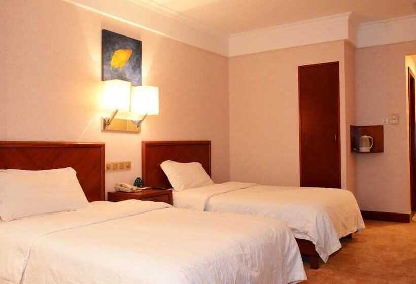 בית מלון כפרי Greentree Inn Dongguan Houjie Business