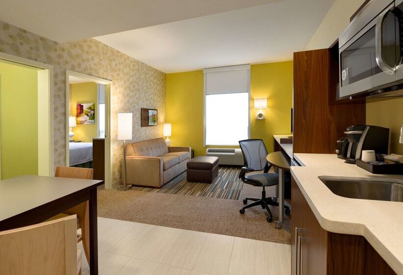 ホテル Home2 Suites By Hilton West Edmonton, Alberta, Canada