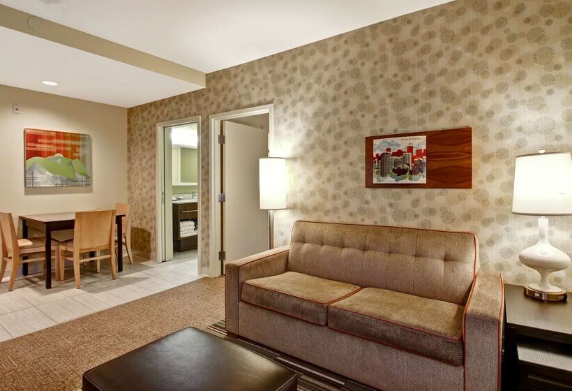 ホテル Home2 Suites By Hilton West Edmonton, Alberta, Canada
