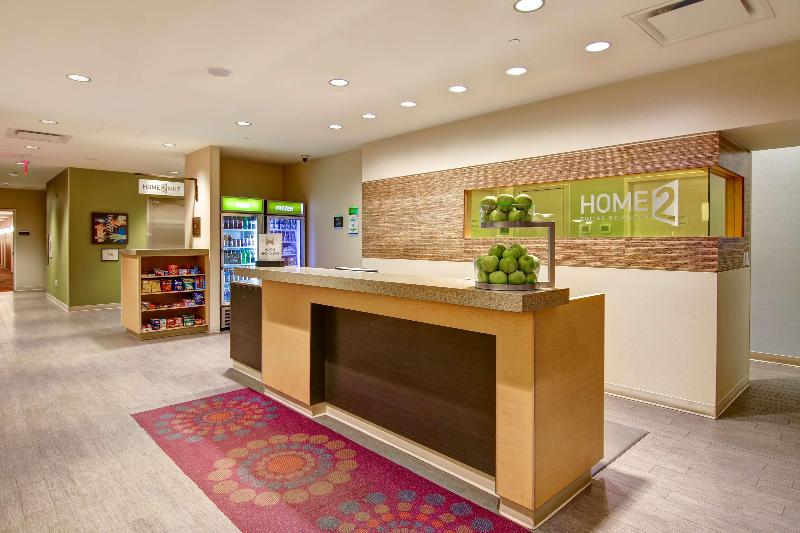 ホテル Home2 Suites By Hilton West Edmonton, Alberta, Canada