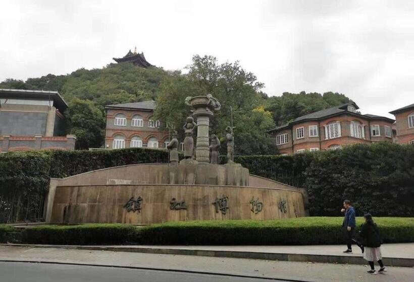 酒店 Jinjiang Inn Zhenjiang Suzhou University Suning Plaza