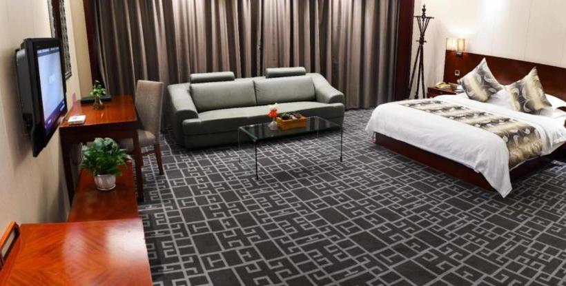 בית מלון כפרי Largos