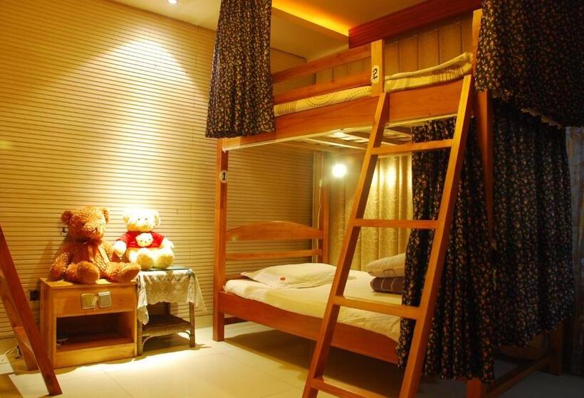 Mount Emei Teddy Bear Hotel玩具熊酒店