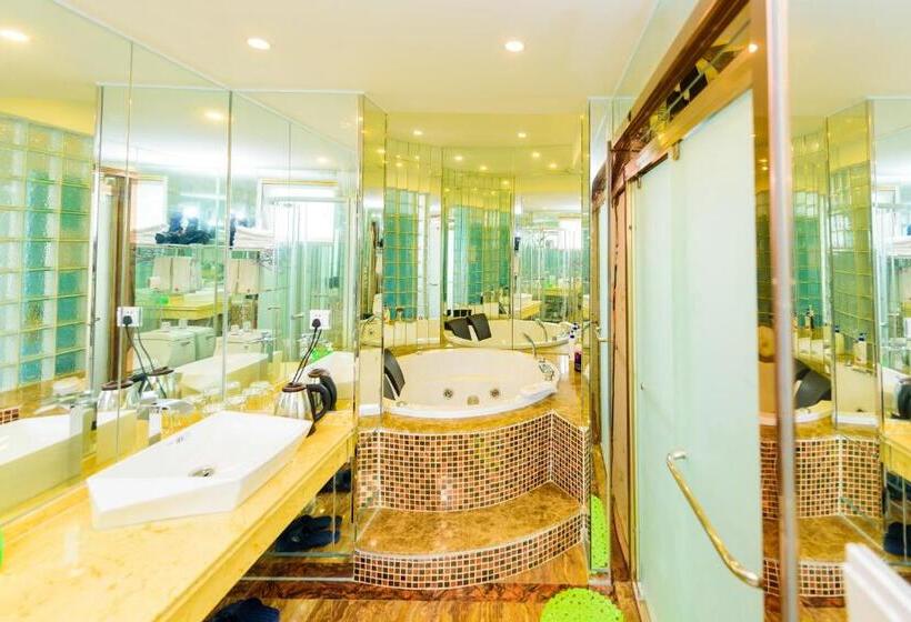 Mount Emei Teddy Bear Hotel玩具熊酒店