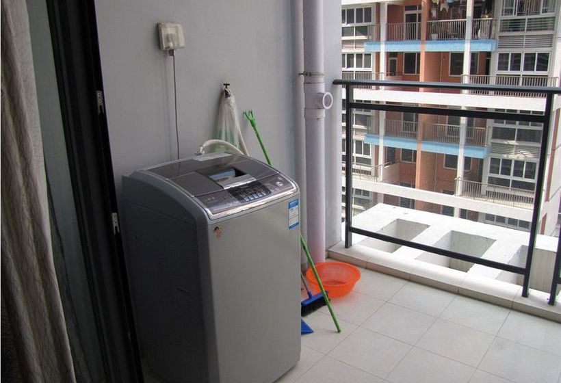 She & He Apartment(luohu Zunyu)