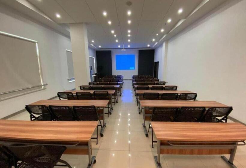 모텔 Hanting Hotel Jiaojiang Zhongshan West Road