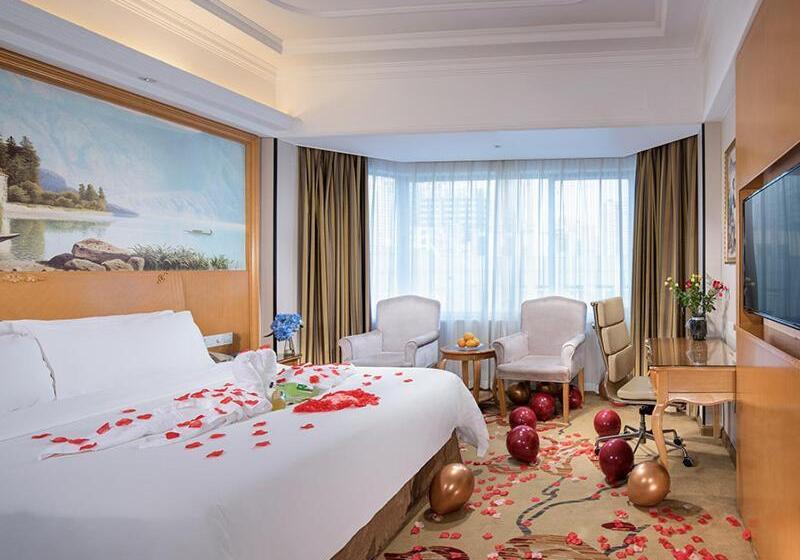 Vienna International Hotel Zhuhai Golden Phoenix