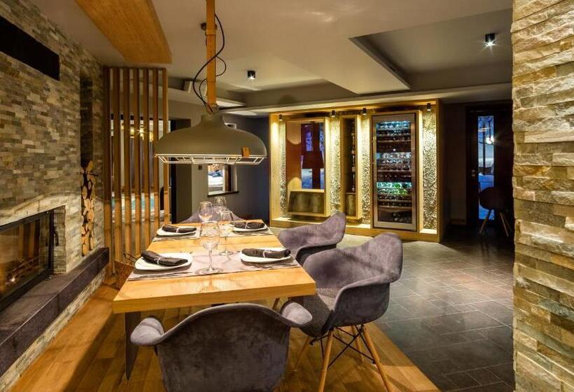 Vila 6ato Hotel & Wellnes