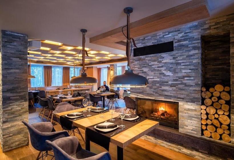 Vila 6ato Hotel & Wellnes