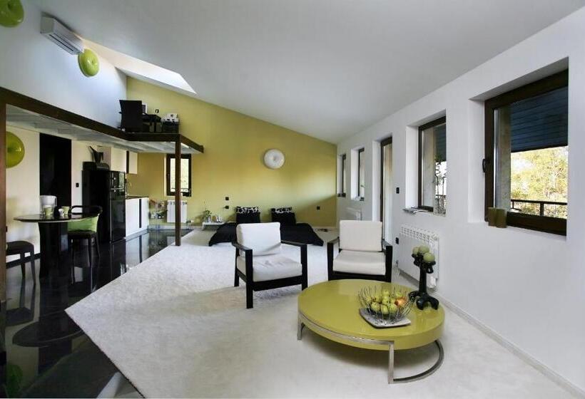 Vila 6ato Hotel & Wellnes