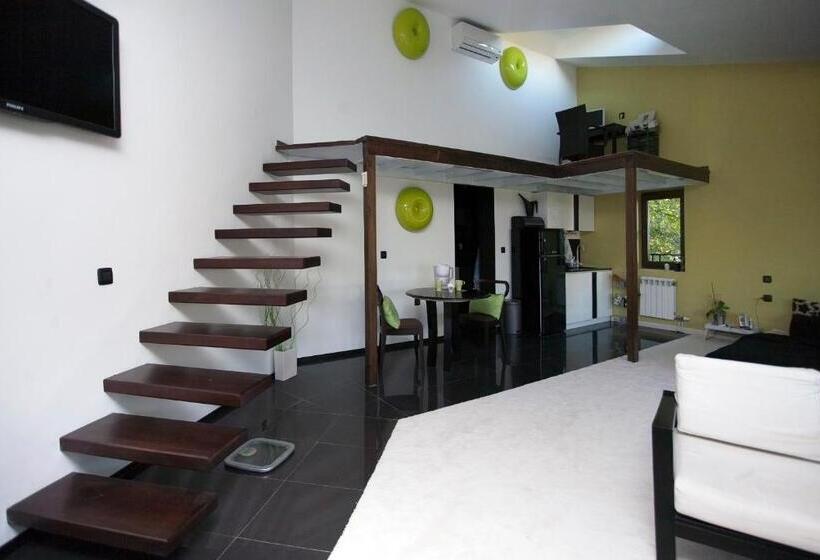 Vila 6ato Hotel & Wellnes