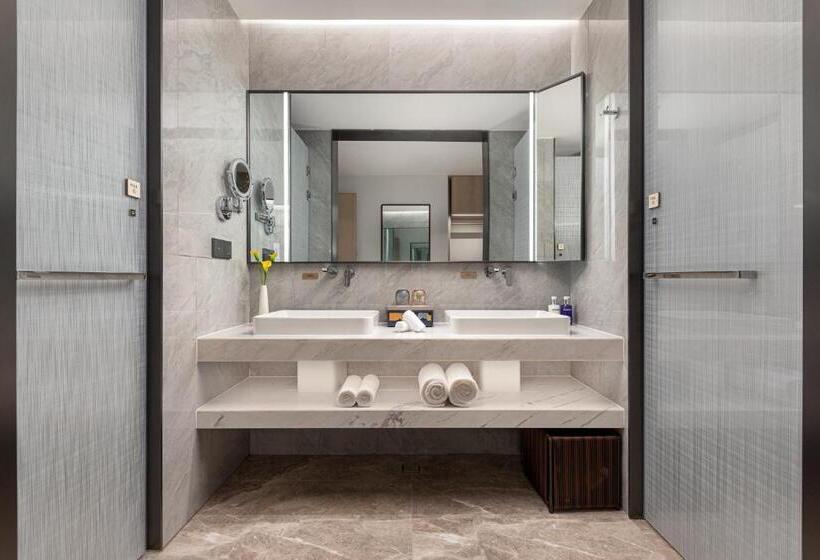 ホテル Voco Lianyungang Haizhou Bay By Ihg