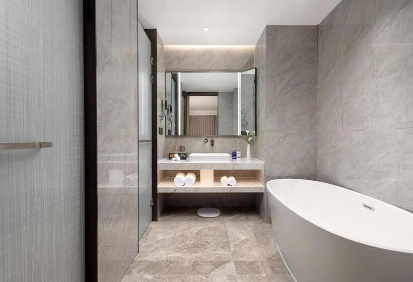 ホテル Voco Lianyungang Haizhou Bay By Ihg