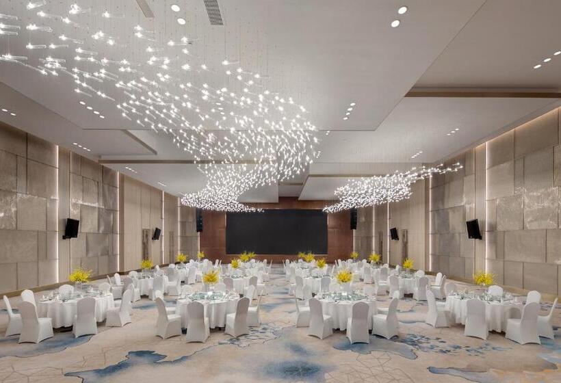 ホテル Voco Lianyungang Haizhou Bay By Ihg