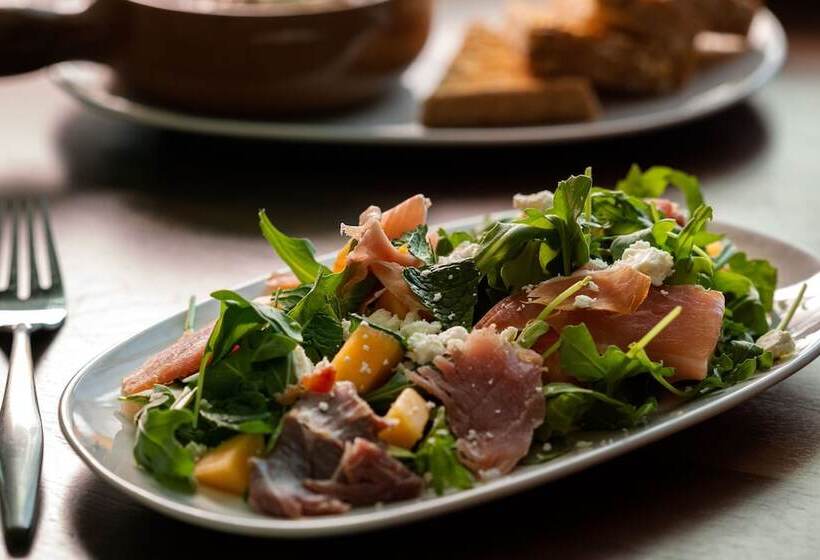 Ac Hotel By Marriott Clearwater Beach