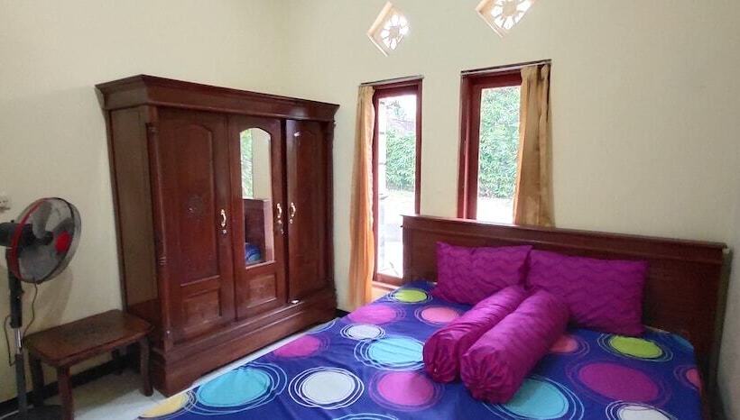 فندق صغير Homestay Pratiwi