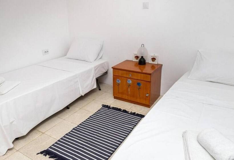 Lovely Triplex With Fantastic Sea View In Turkbuku