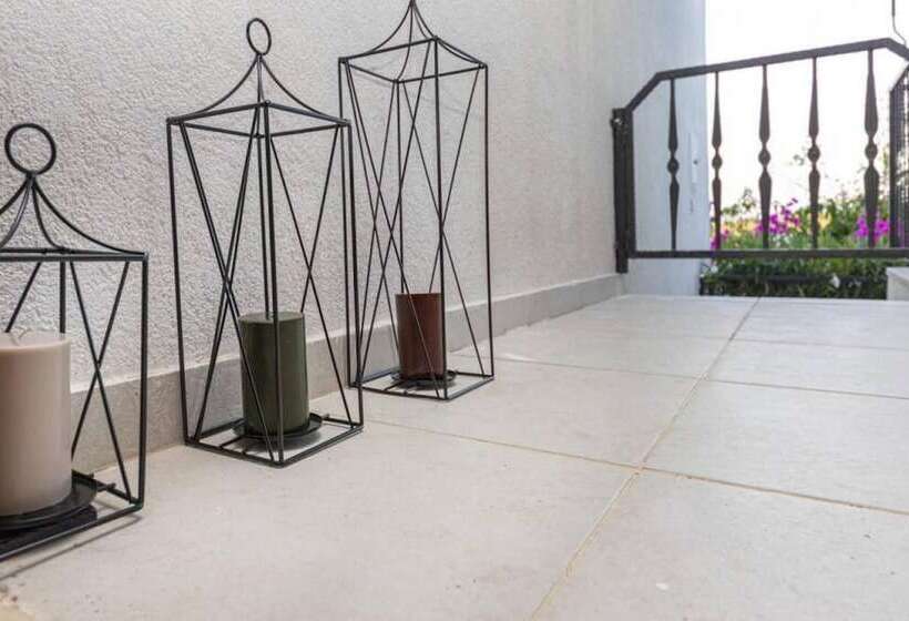 Lovely Triplex With Fantastic Sea View In Turkbuku