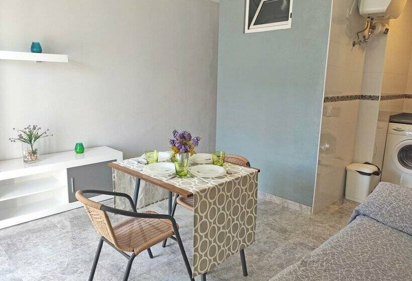 Apartamentos Los Abanicos 3000