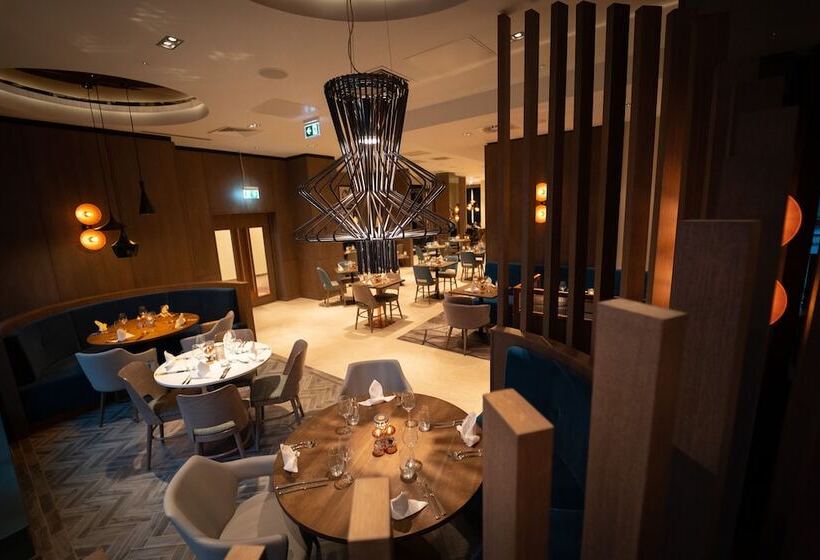 Clayton Hotel Glasgow City