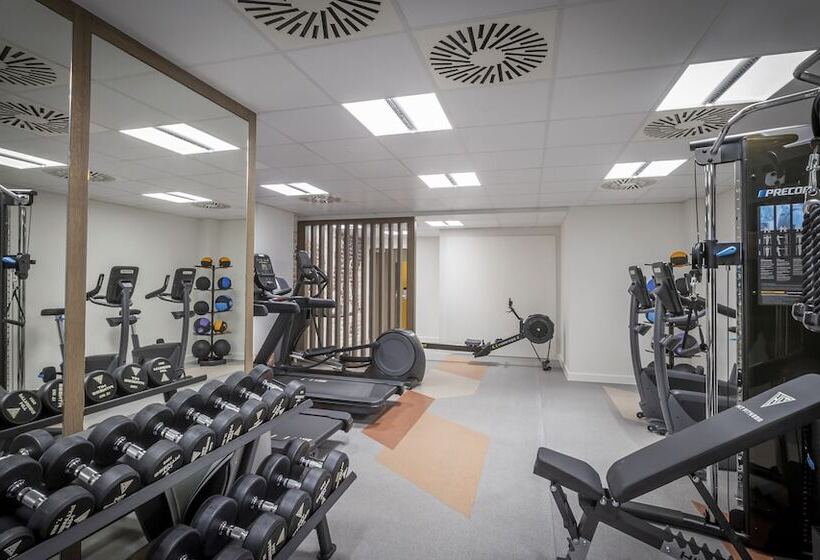 Clayton Hotel Glasgow City