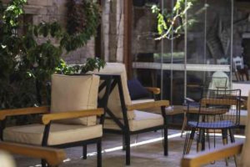 Cunda Tas Konak Otel