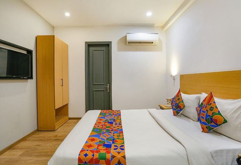 Fabhotel Urban Residency