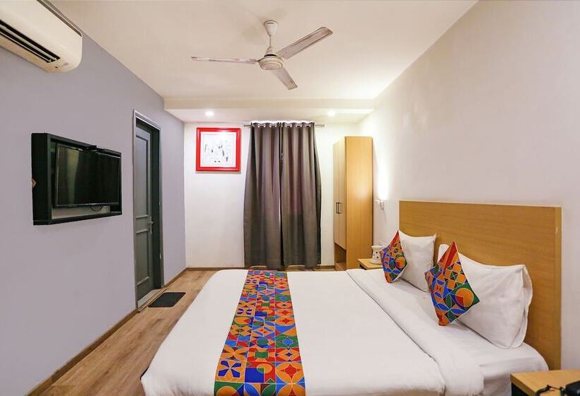 Fabhotel Urban Residency