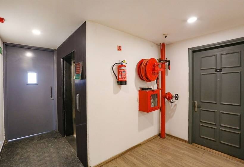 Fabhotel Urban Residency